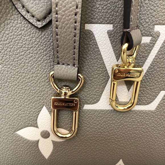 Louis Vuitton onthego pm turtle dove BRAND NEW - Picture 3 of 16